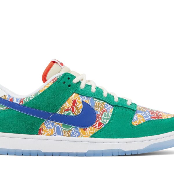 Nike Dunk Low ‘Foam Finger’ DZ5184-300 6Ry