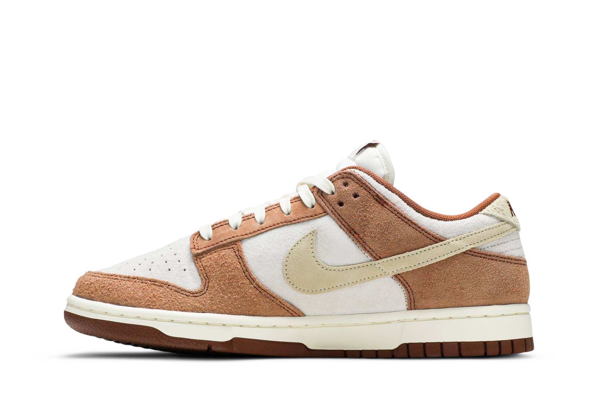 Nike Dunk Low Premium ‘Medium Curry’ DD1390-100 - Image 3