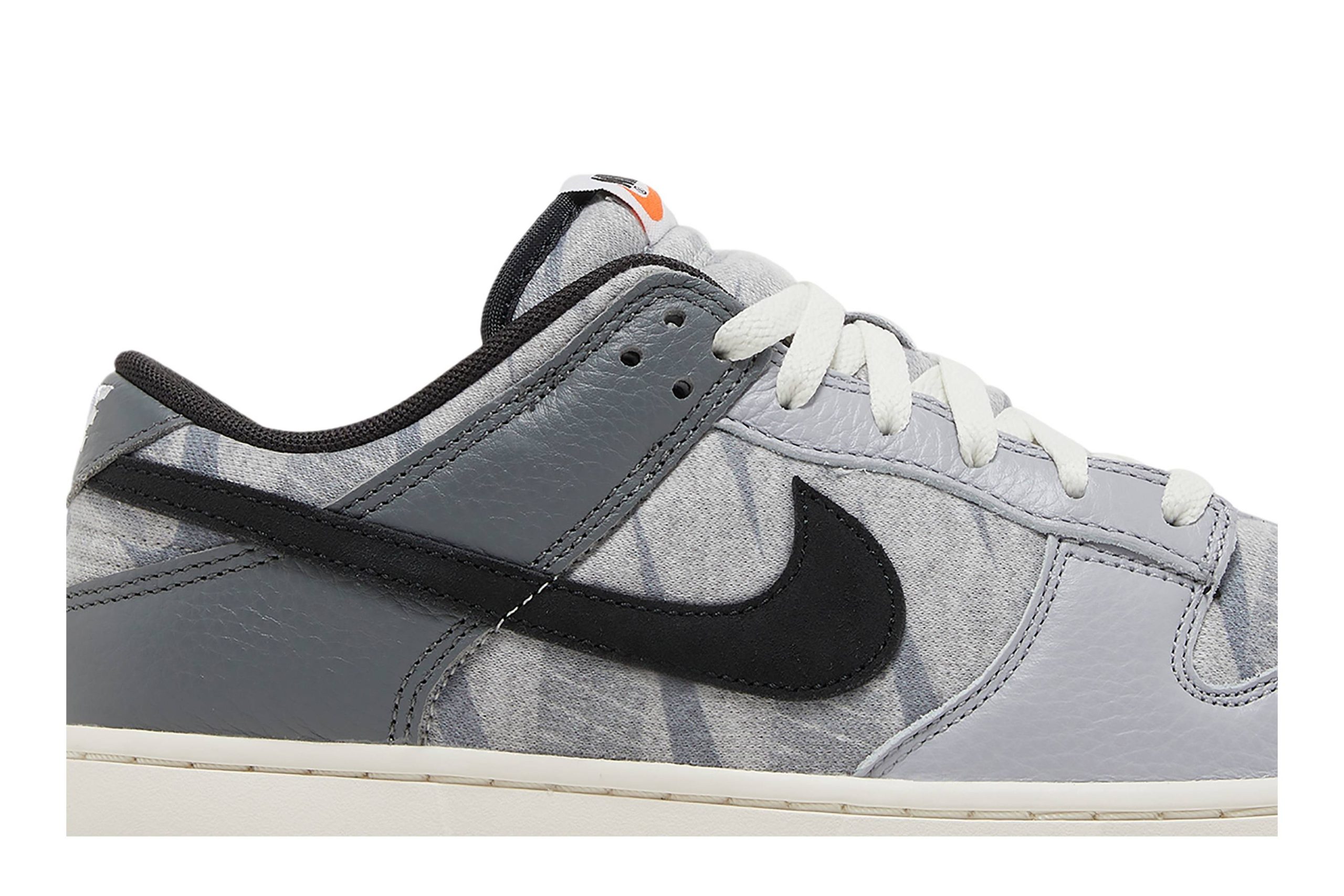 Nike Dunk Low ‘Copy Paste’ DQ5015-063 - Image 2