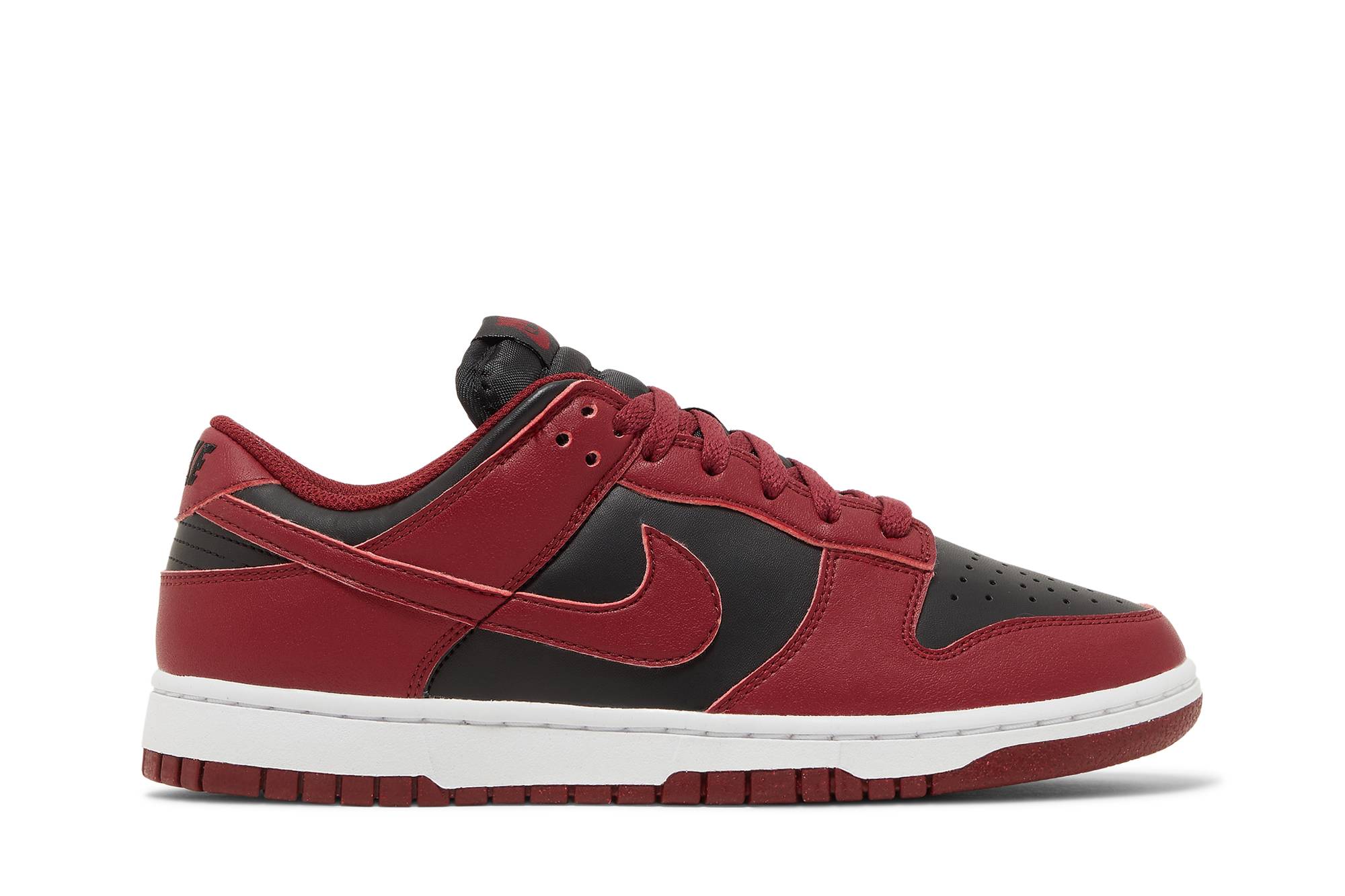 Nike Dunk Low Next Nature ‘Team Red Black’ DN1431-002