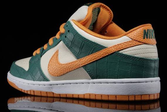 Nike SB Dunk Low Pro ‘Legion Pine’ 304292-383 - Image 4