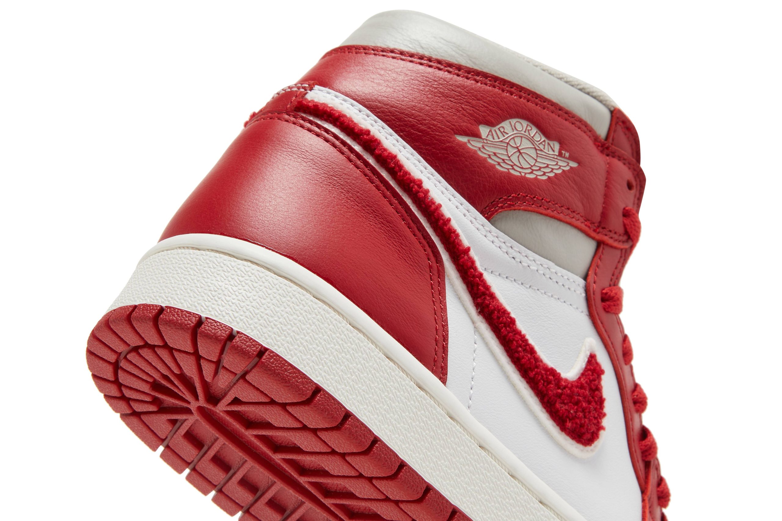 Air Jordan 1 High OG ‘Chenille’ DJ4891-061 - Image 2